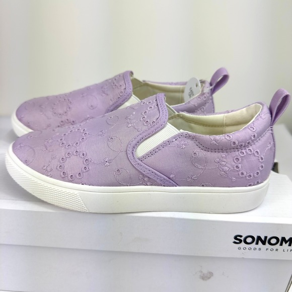 Girls Size 1 Med Lilac Eyelet Lace Slip On Sneakers Easy On Off Sonoma - Picture 3 of 6